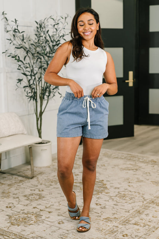 Boardwalk Drawstring Shorts in Dark Blue